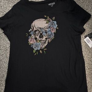 Torrid skull tee 1x nwt